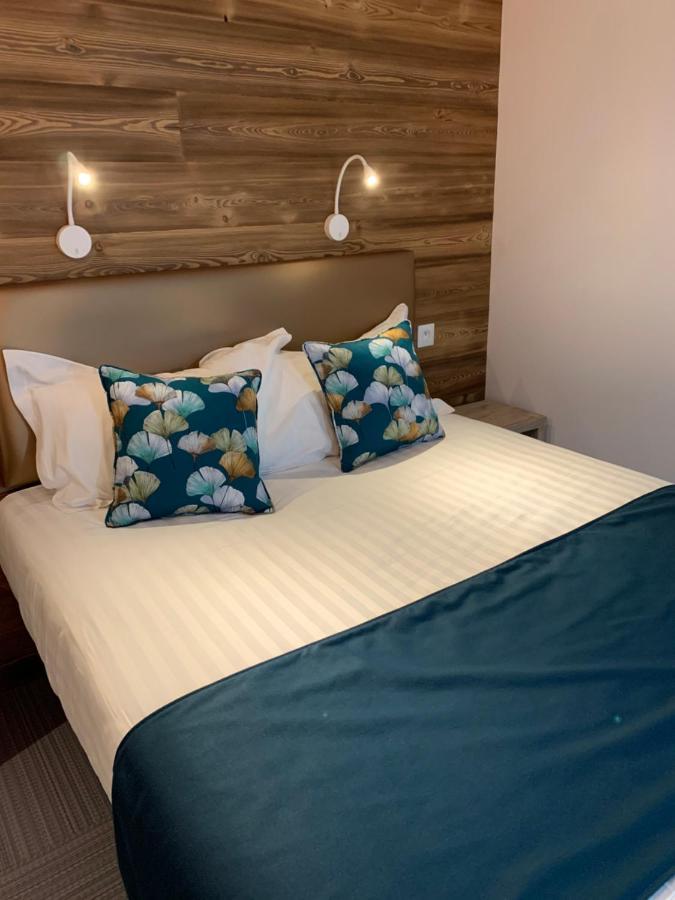 Hotel Lacour Eygliers Bagian luar foto