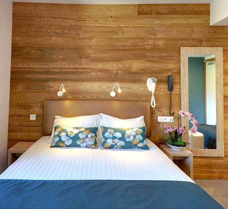 Hotel Lacour Eygliers Bagian luar foto
