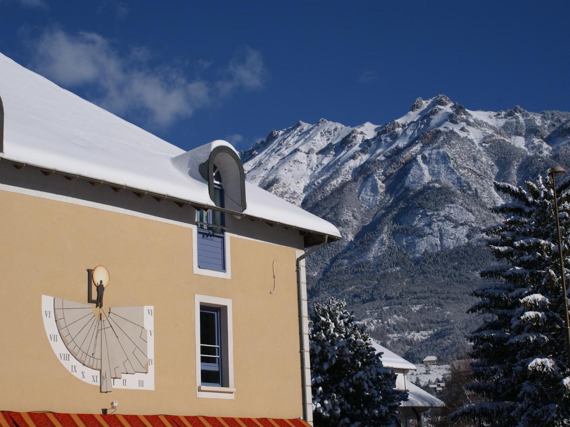 Hotel Lacour Eygliers Bagian luar foto