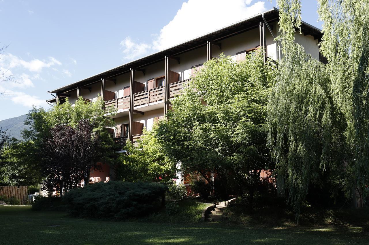 Hotel Lacour Eygliers Bagian luar foto